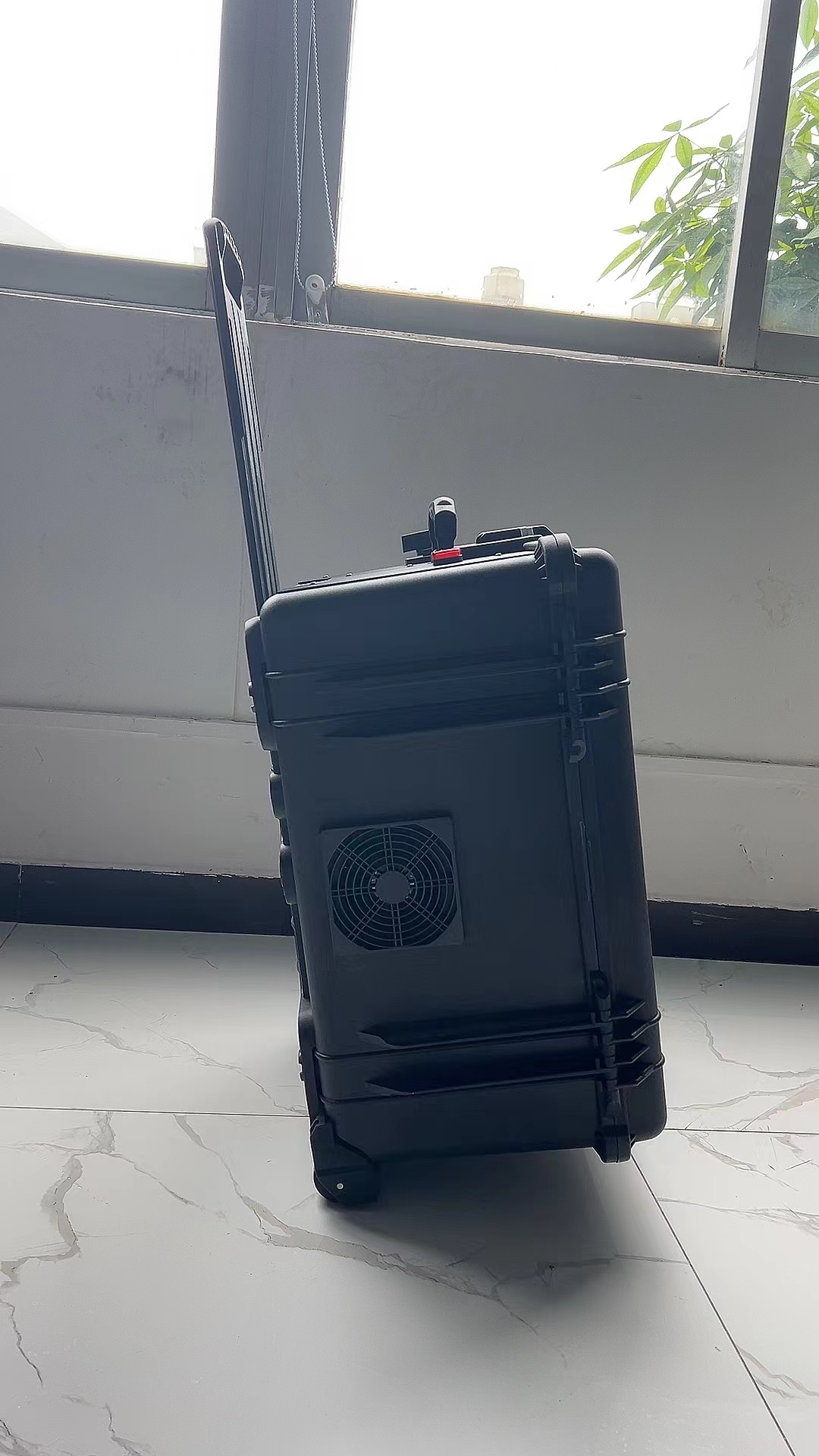 岳池手拉箱型移动通信干扰器